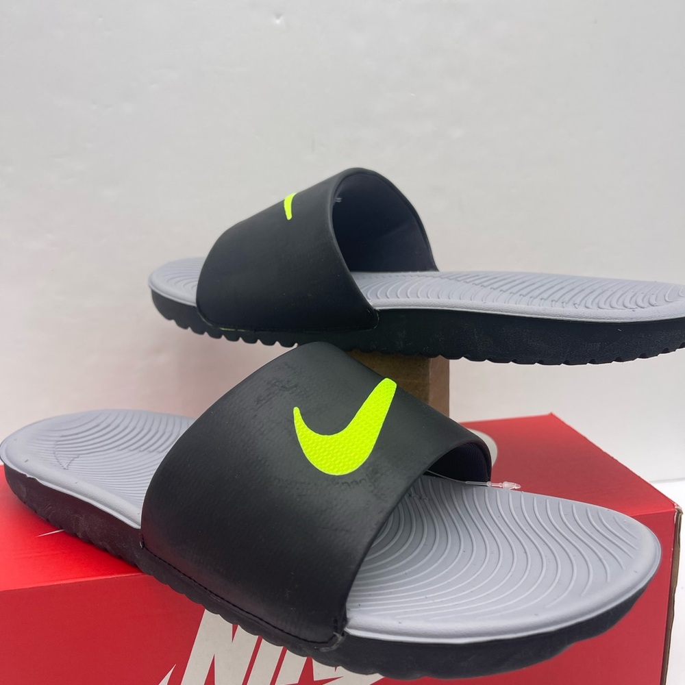 Nike Men’s Black Slides with Neon Green Logo - Picture 7 of 16